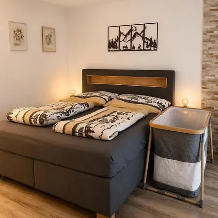 Apartamento Mountain Free Parking And Wifi Playroom 96